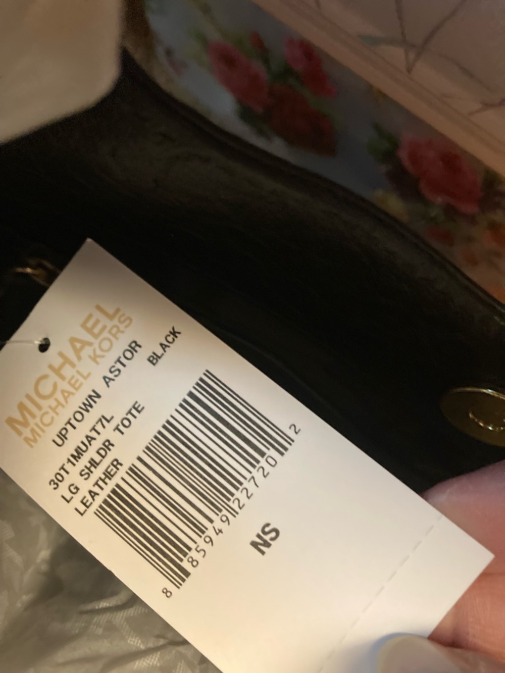 Michael Kors Black Uptown Astor Tote with Gold Stud Accents - Picture 5 of 11